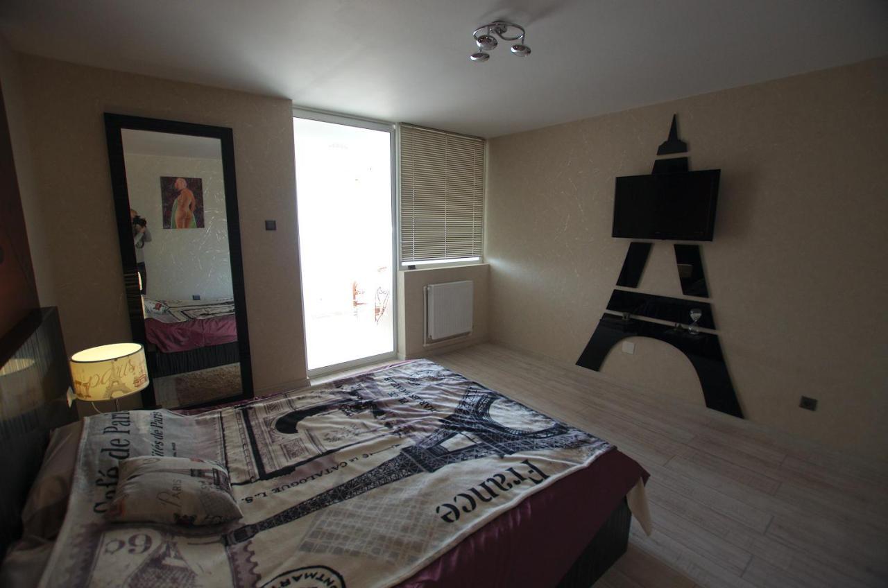 5 Apartshotel Faleza Galati Buitenkant foto