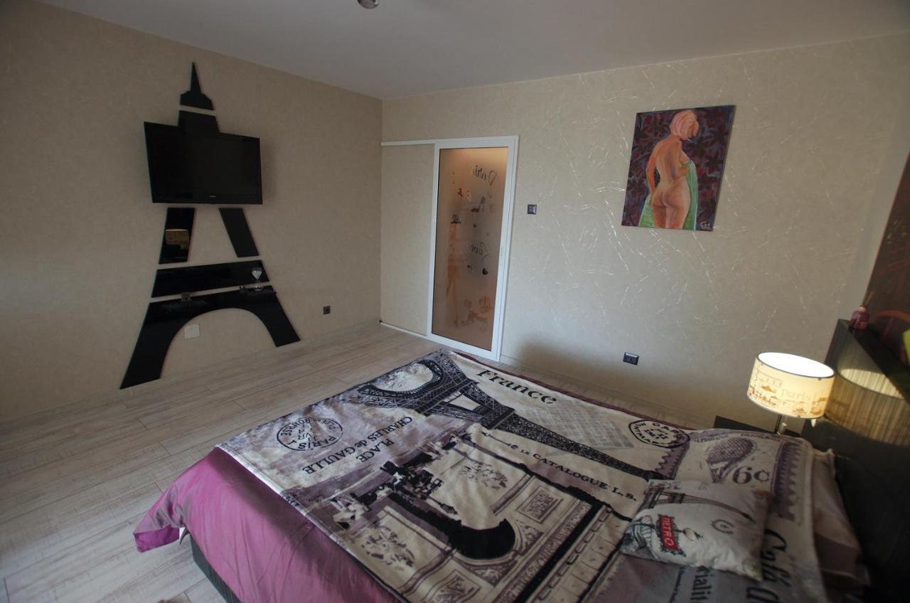 5 Apartshotel Faleza Galati Buitenkant foto