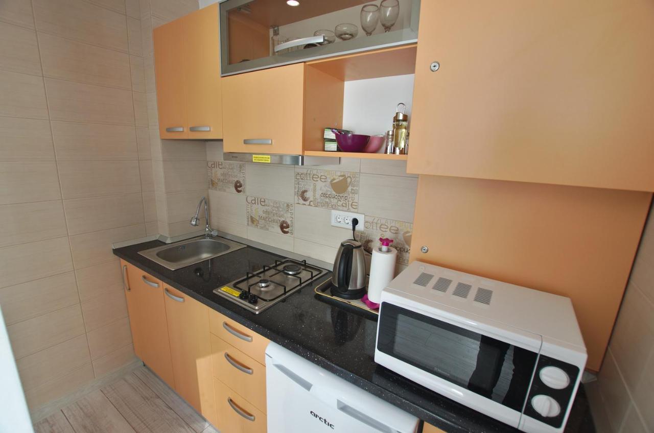 5 Apartshotel Faleza Galati Buitenkant foto