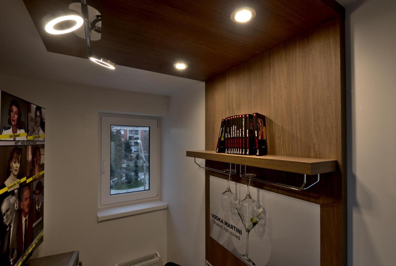 5 Apartshotel Faleza Galati Buitenkant foto