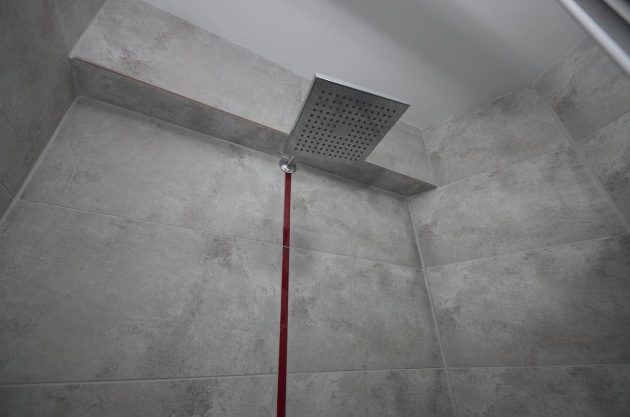 5 Apartshotel Faleza Galati Buitenkant foto